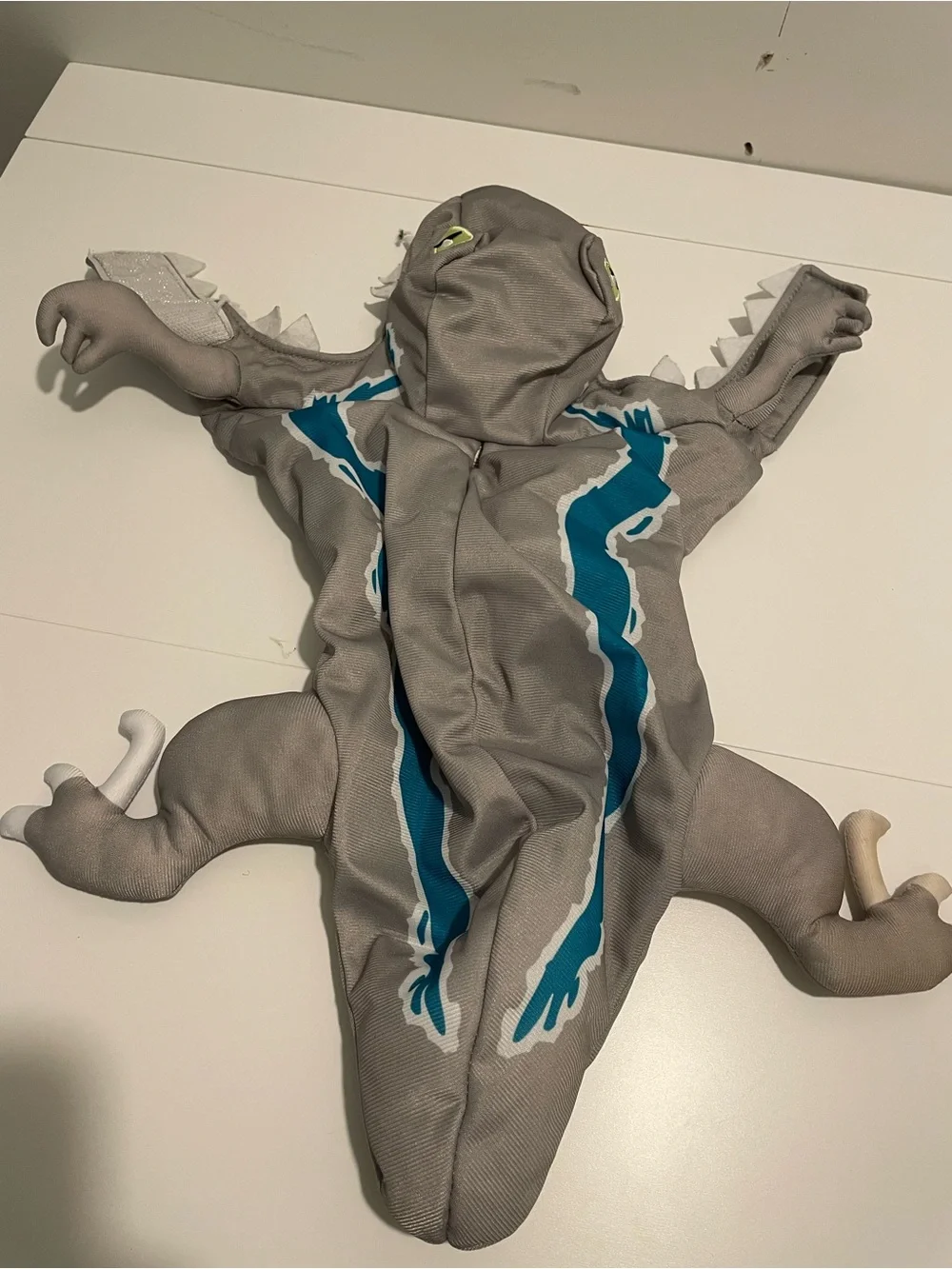 Retriever Brand Dog Size XS Gray & Teal Dinosaur Raptor Costume